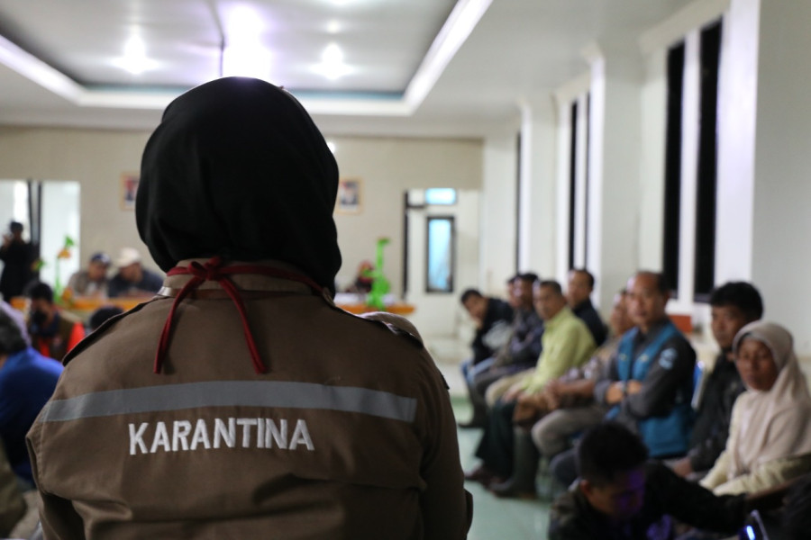 Monitoring dan Evaluasi Penanganan PMK di Desa Cikandang, Kecamatan Cikajang, Kabupaten Garut, Provinsi Jawa Barat, Kamis (20/10).