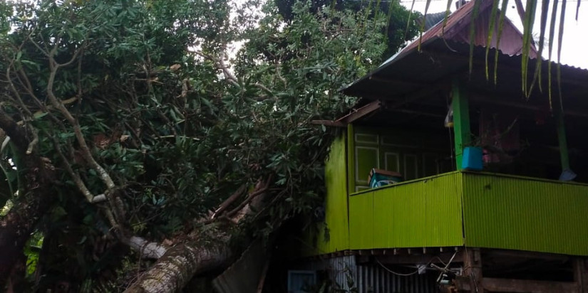 Angin Puting Beliung Terjang Maros Baru, 53 Rumah Rusak Berat