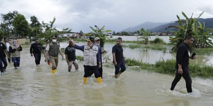 Banjir Rendam 70 Rumah Warga Kota Sungai Penuh