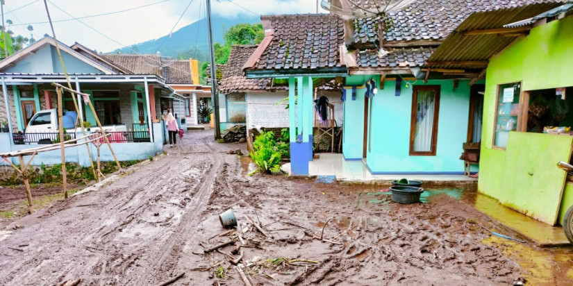 Kepala BNPB Bertolak Menuju Garut Beri Bantuan Tanggap Darurat