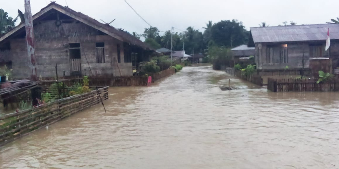 Banjir di Kepulauan Mentawai Surut, Para Pengungsi Kembali ke Rumah