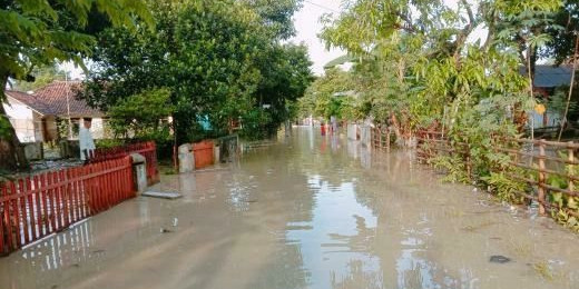 Sungai Ciberes Meluap, Sebanyak 2.728 Warga Cirebon Kebanjiran