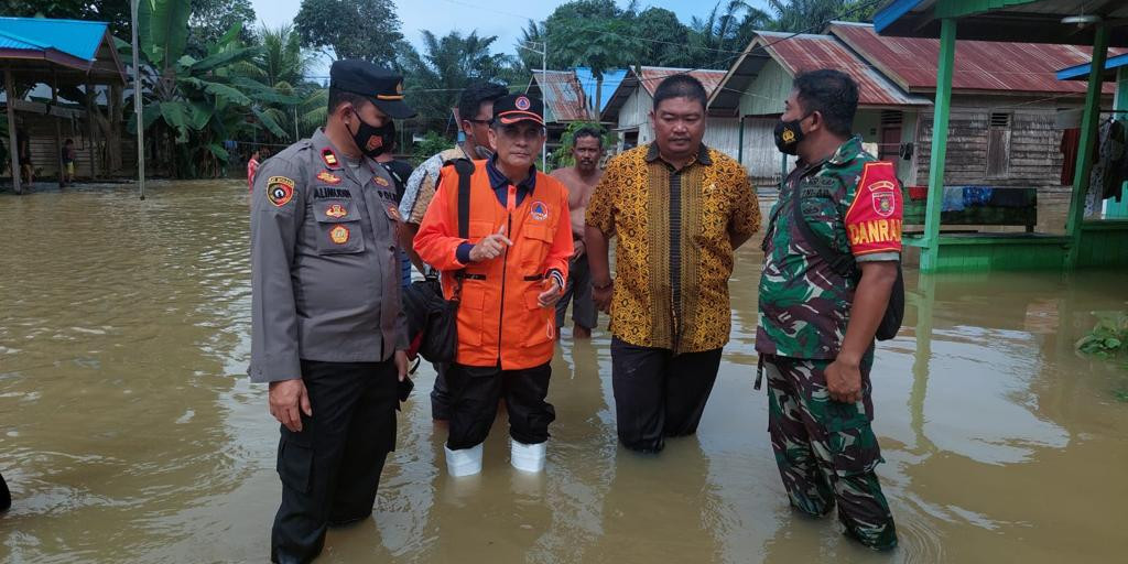 Banjir Rendam Satu Kecamatan, BPBD Berau Salurkan Bantuan Logistik Bagi Warga Terdampak