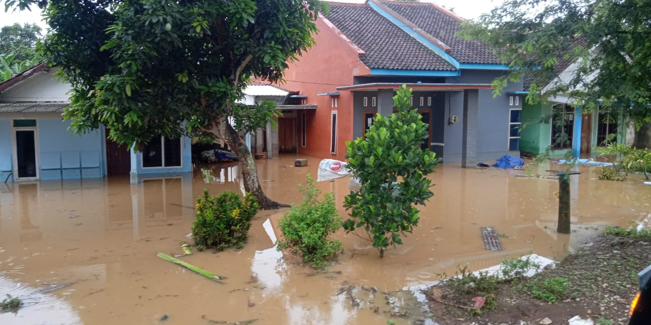 [Update] – Banjir Berangsur-angsur Surut, Sebagian Besar Penyintas Memutuskan Kembali ke Rumah