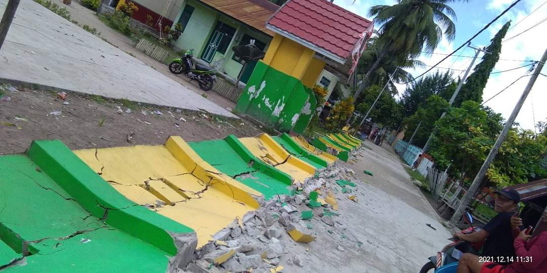 [Update]: Sebanyak 230 Rumah Rusak Berat Paska Gempabumi M7.4 di Flores Timur