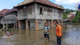 Luapan Sungai Sake Meluber Hingga Ke Pemukiman Warga di Musi Banyuasin