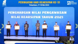 BNPB Menerima Penghargaan Nilai Pengawasan Kearsipan 2021