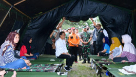 Presiden RI Meninjau Lokasi Terdampak Gempa Cianjur