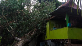 Angin Puting Beliung Terjang Maros Baru, 53 Rumah Rusak Berat