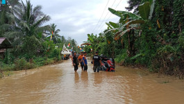 Banjir Berangsur Surut, BPBD Kabupaten Balangan Distribusikan Bantuan bagi Warga Terdampak