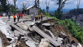 Curah Hujan Tinggi di Lumajang, Jalur Piket Nol Dekat Jembatan Gladak Perak Amblas