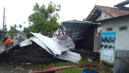 Angin Puting Beliung Mengamuk di Bangka Tengah, Empat Warga Terluka