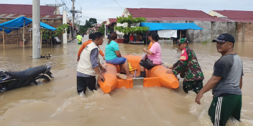 Bupati Kabupaten Labuhanbatu Utara Tetapkan Status Keadaan Darurat Banjir