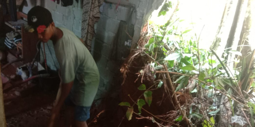 Enam Warga Meninggal Akibat Banjir dan Tanah Longsor di Seram Bagian Barat