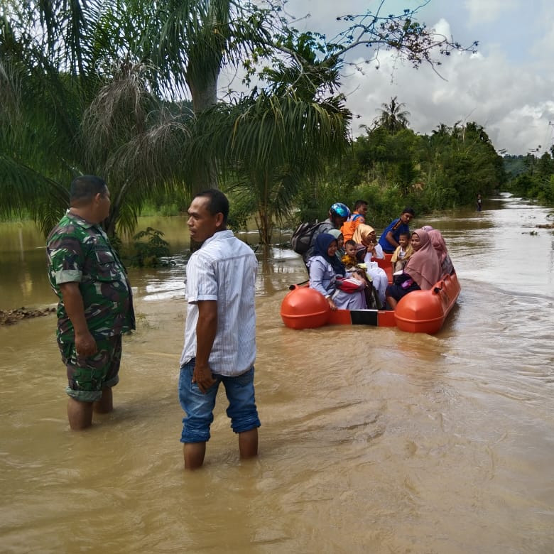 Banjir Kecamatan Kluet Tengah Surut Meski Masih Tergenang 30 cm