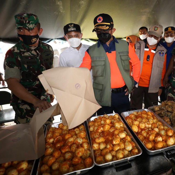 Pastikan Kondisi Tertangani dengan Baik, Kepala BNPB Kunjungi Lima Posko Pengungsian Banjir Kalimantan Tengah