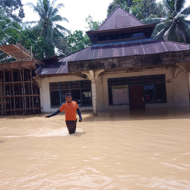 Banjir Kabupaten Dharmasraya Berangsur Surut, BPBD Tetap Siap Siaga